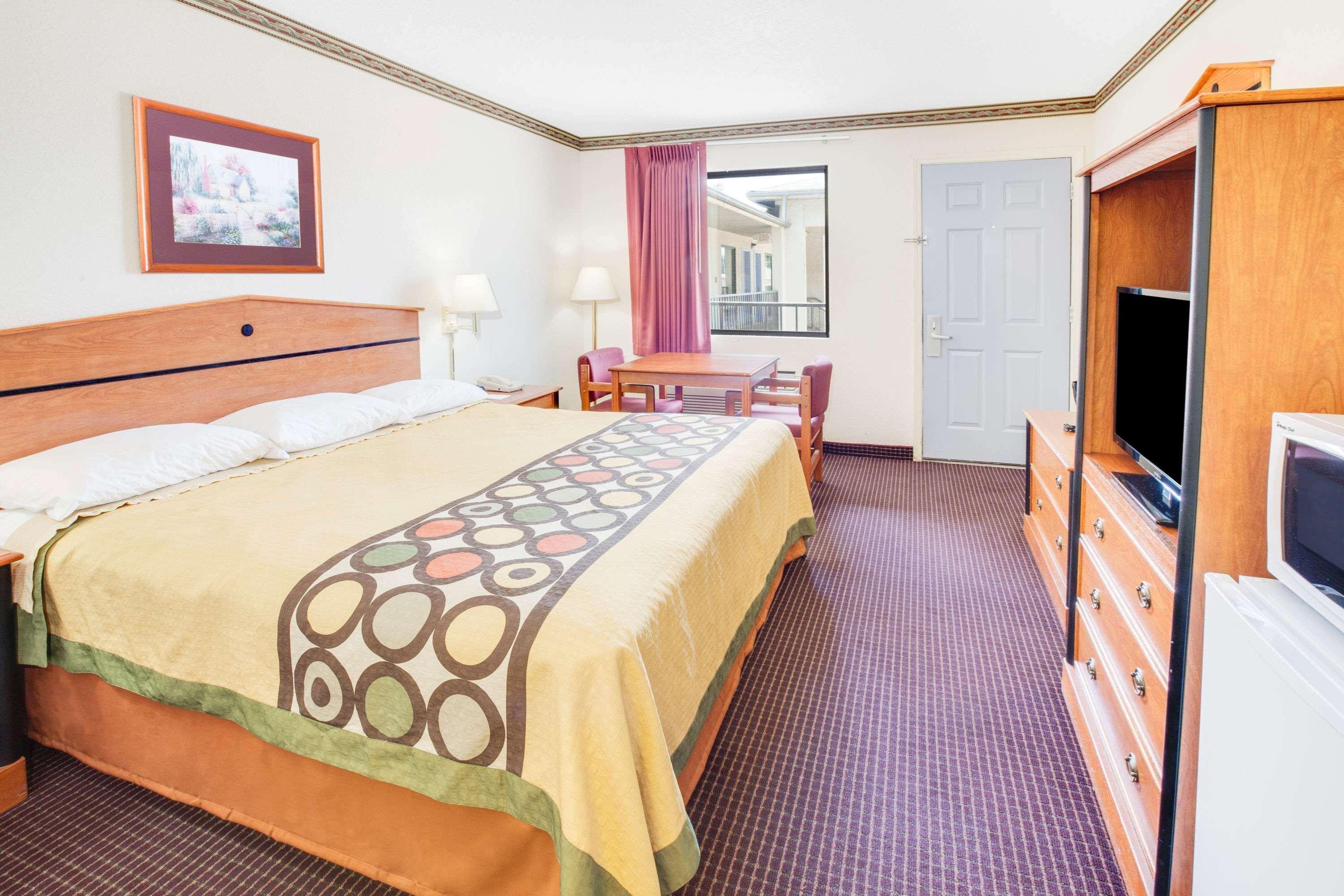 Super 8 By Wyndham Arkadelphia Caddo Valley Area מראה חיצוני תמונה