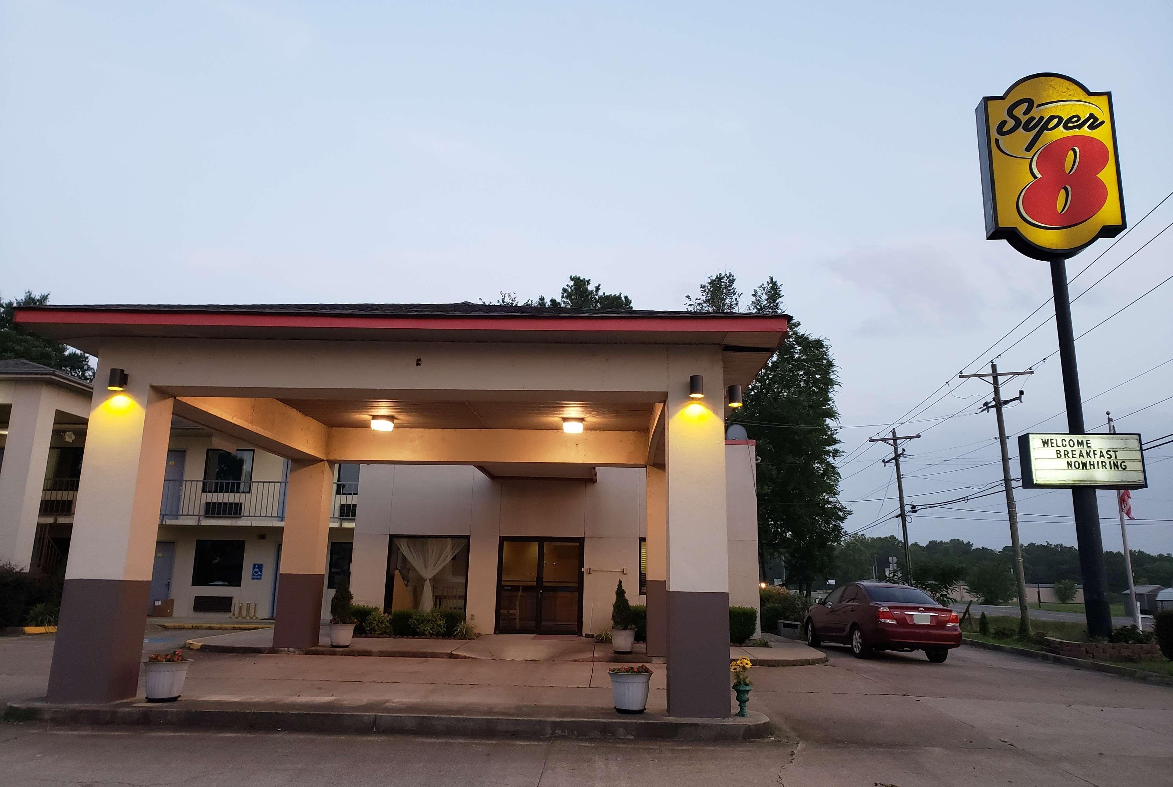 Super 8 By Wyndham Arkadelphia Caddo Valley Area מראה חיצוני תמונה