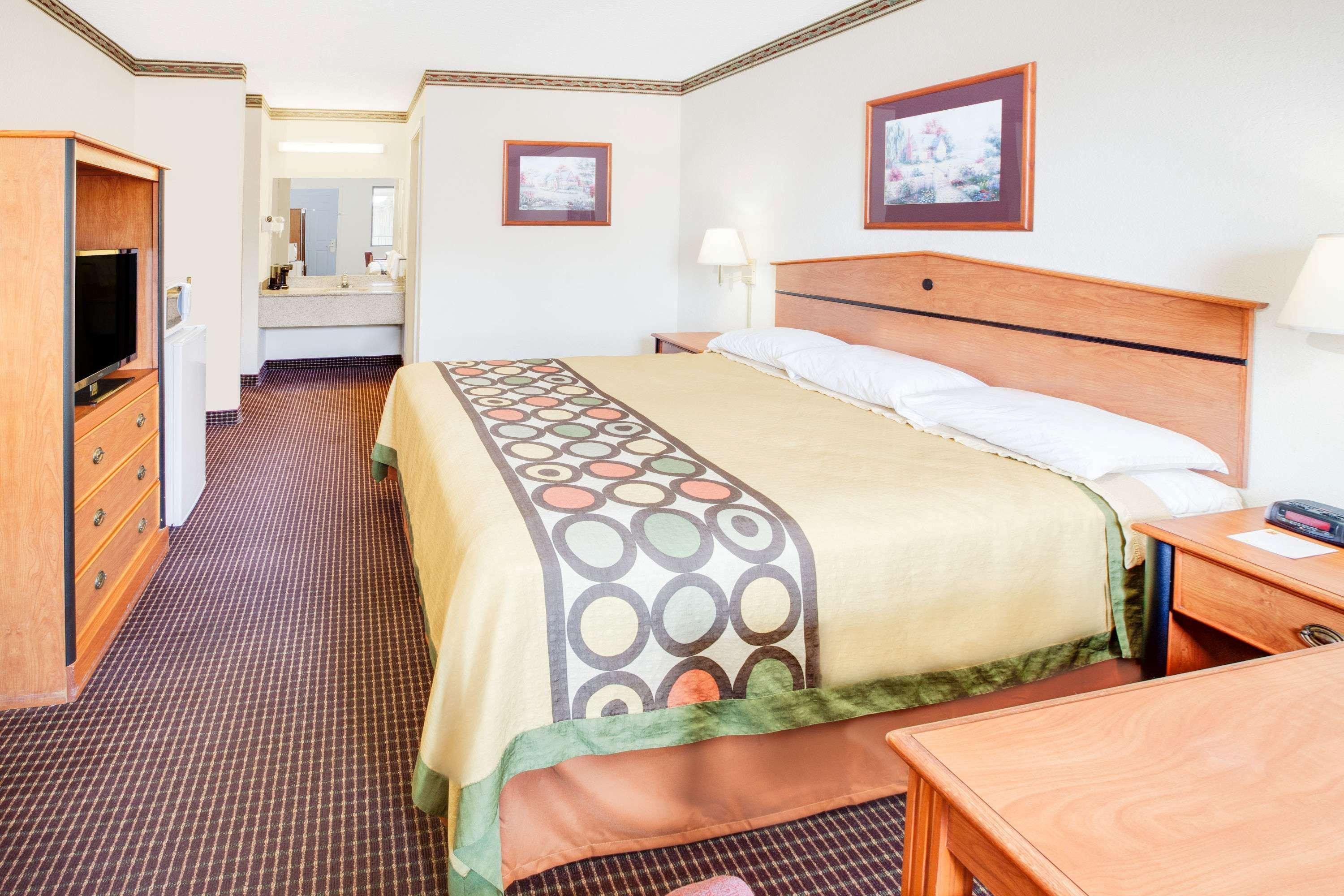 Super 8 By Wyndham Arkadelphia Caddo Valley Area מראה חיצוני תמונה
