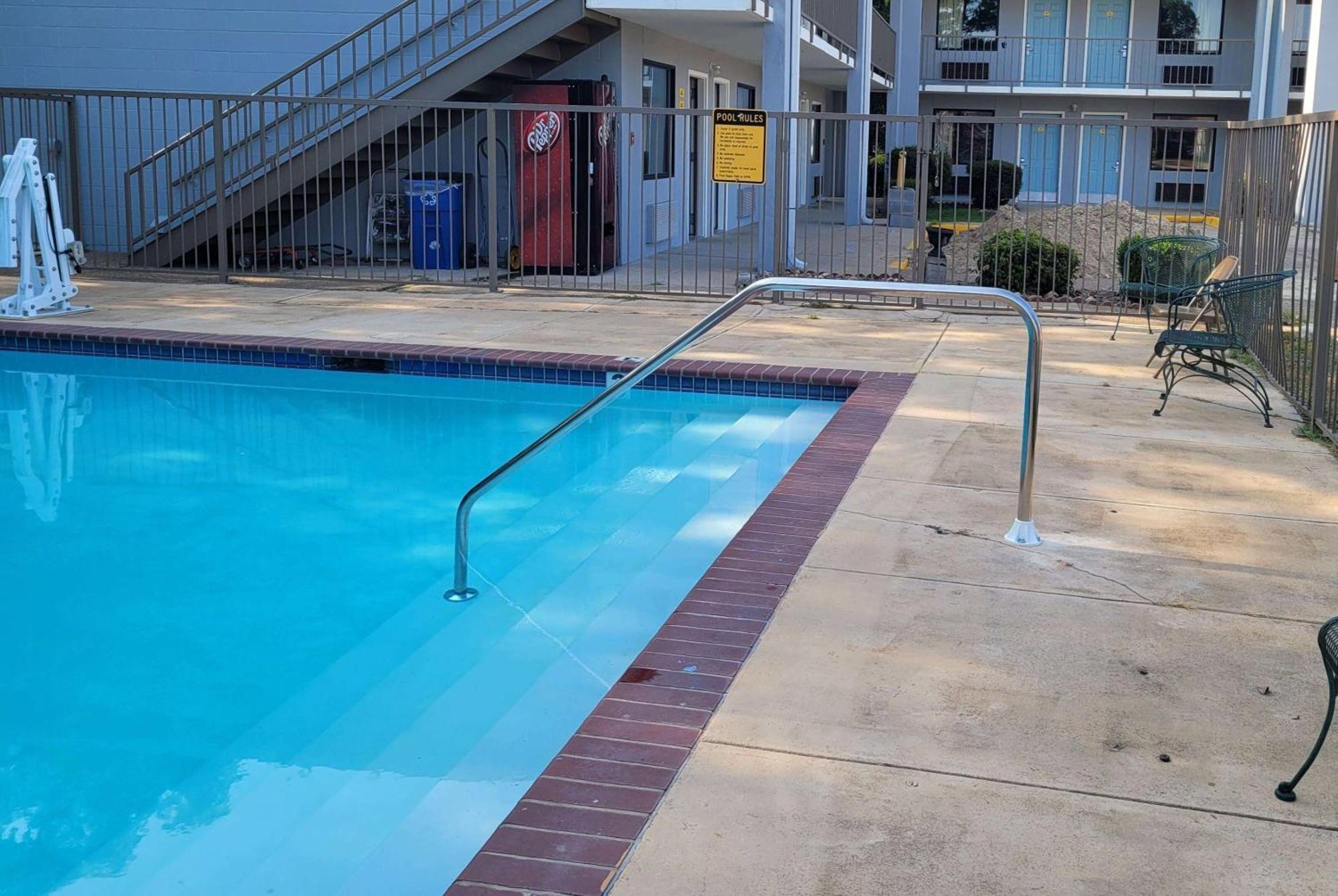 Super 8 By Wyndham Arkadelphia Caddo Valley Area מראה חיצוני תמונה