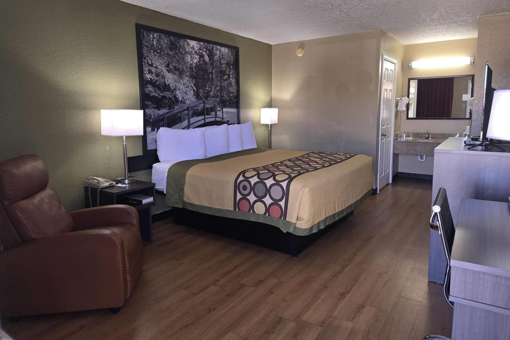 Super 8 By Wyndham Arkadelphia Caddo Valley Area מראה חיצוני תמונה